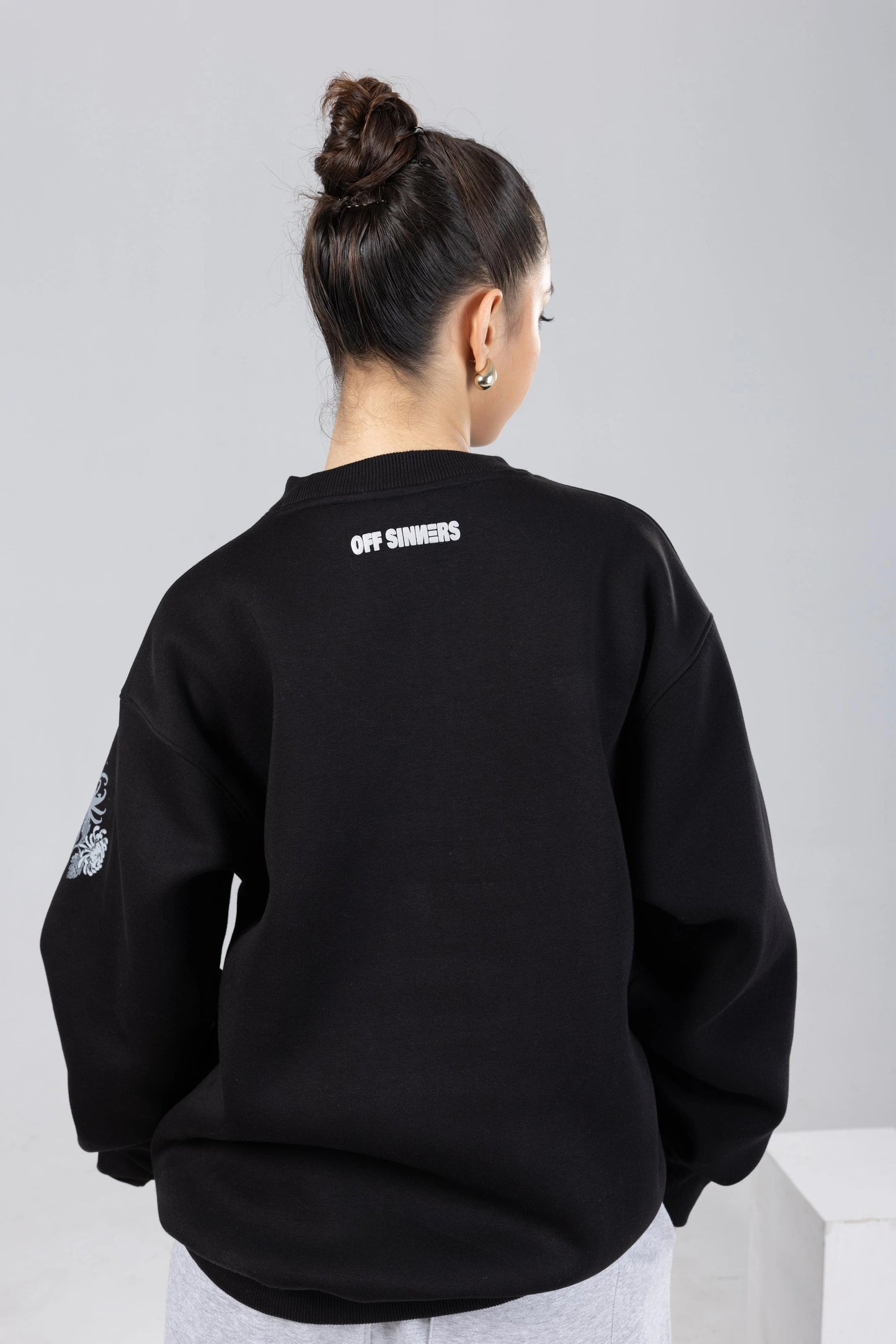 Black Sweatshirt - Midnight Hunt