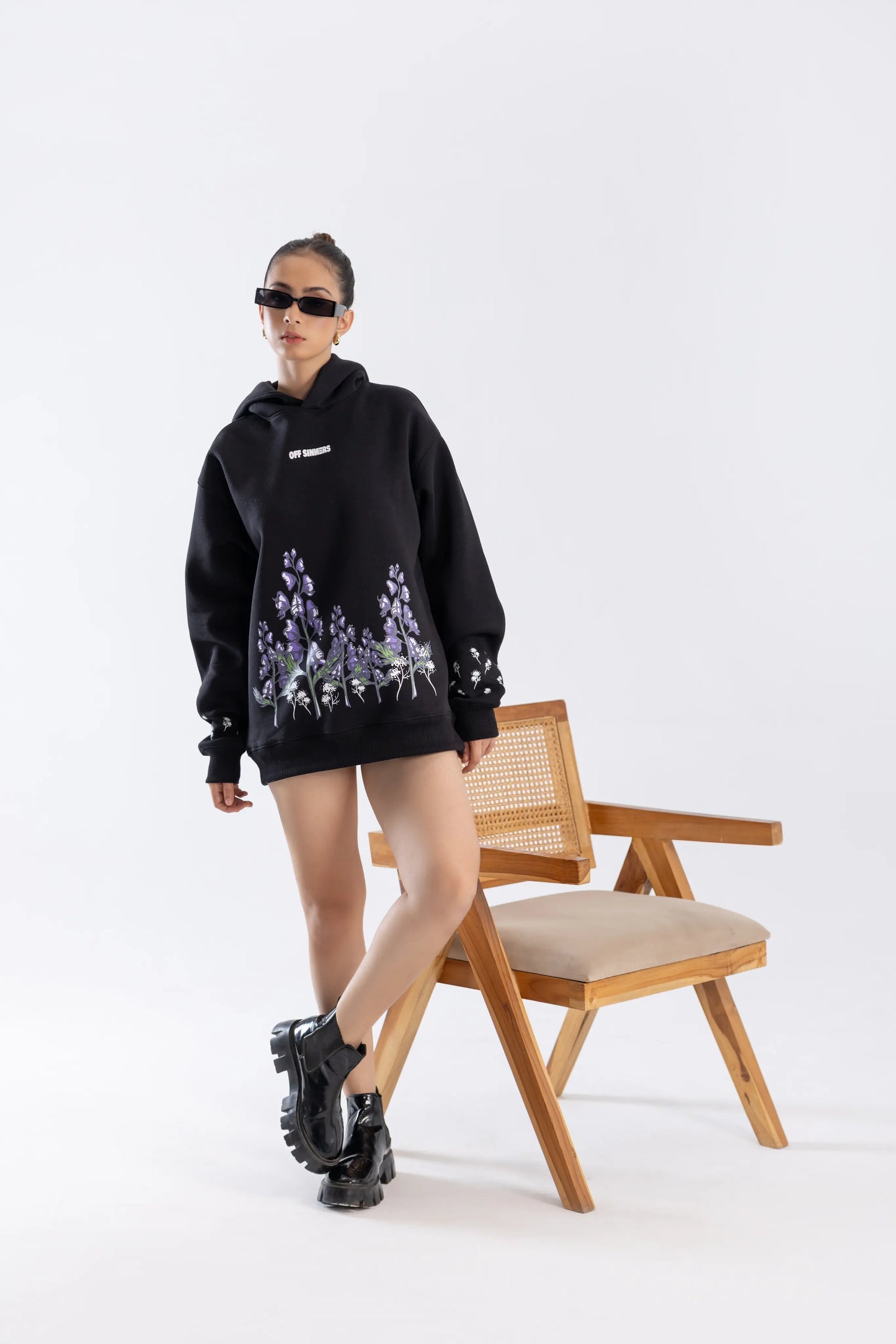 Black Hoodie - Last Bloom