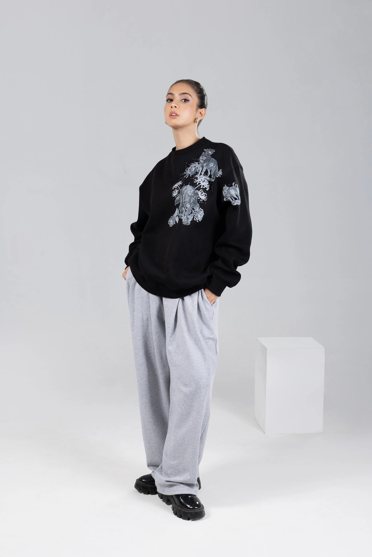 Black Sweatshirt - Midnight Hunt